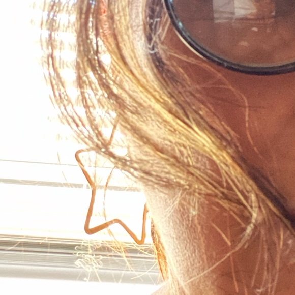 SHOOTING STAR 🌠 LARGE HOOPS GOLD EARRINGS SET - Picture 4 of 6